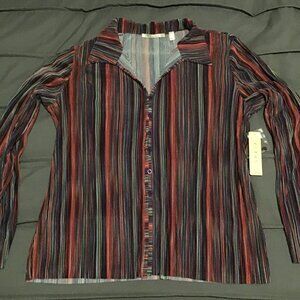 Cyrus women’s button-front shirt, size XL.